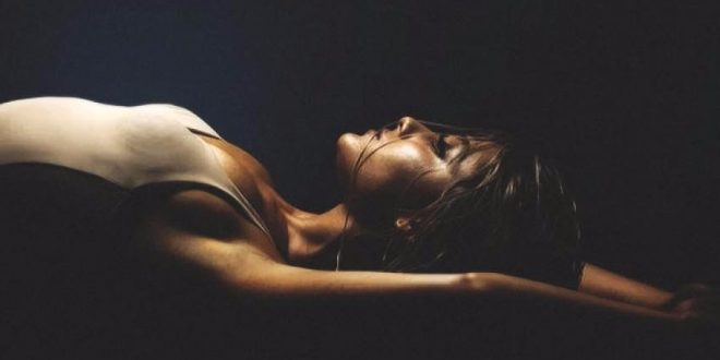 Ariana Grande Ridiculous