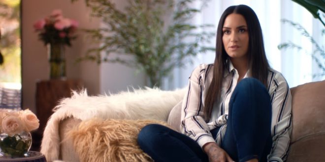 Demi LovatoSimply Complicated