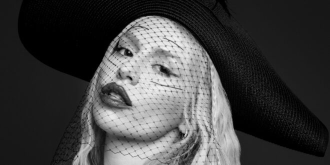 Ava Max - Out Of Your Mind