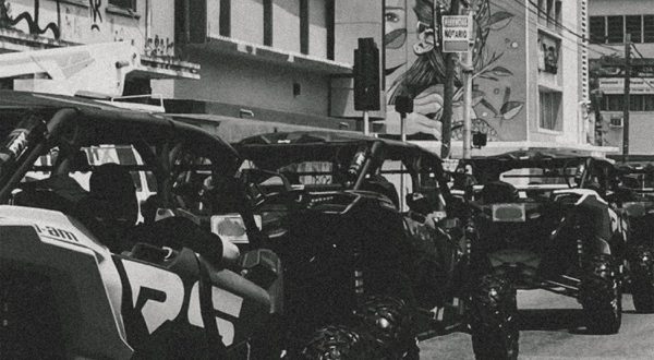 Bad Bunny Luar La L 100 MILLONES