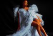 Halle – love… or something like it (Deluxe) [E]
