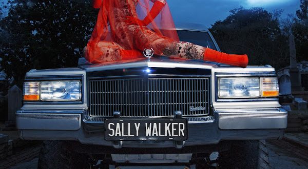 Iggy Azalea Sally Walker