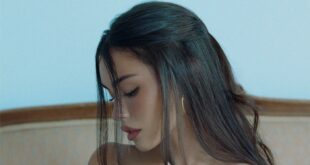 Madison Beer - locket