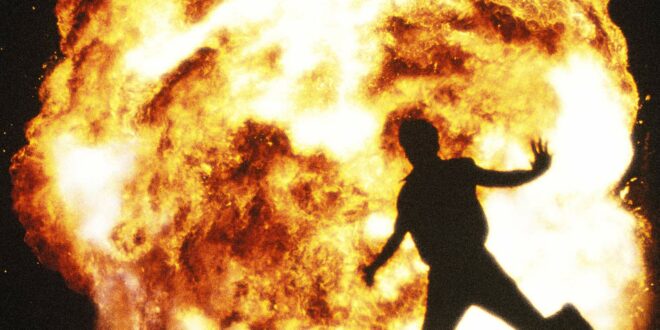 Metro Boomin - NOT ALL HEROES WEAR CAPES Deluxe