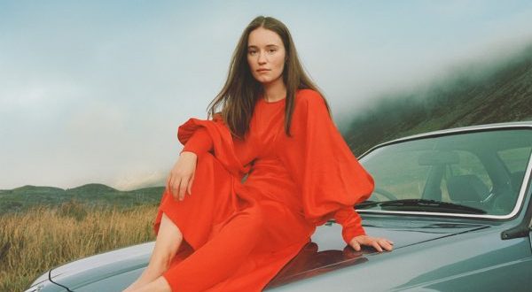 Sigrid How To Let Go Special Edition SongsLover.com