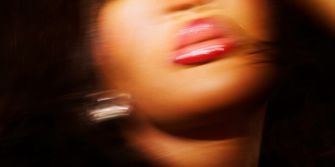 Tems - Love Is A Kingdom