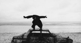 The 1975 – Being Funny In A Foreign Language